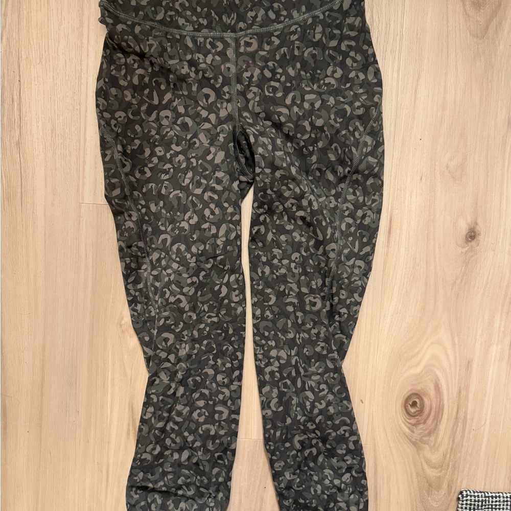 Base Pace Lululemon Leggings Size 4